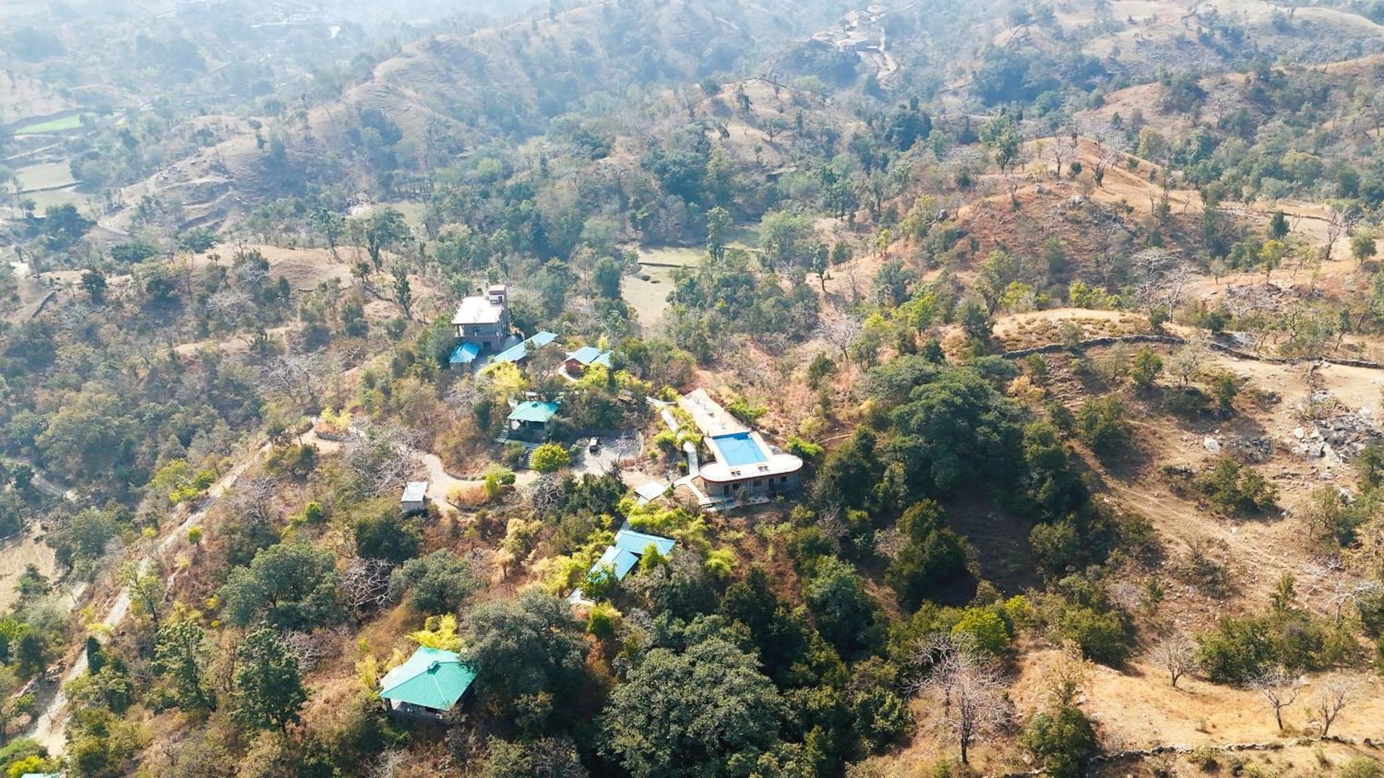 The Sky Imperial Jungle Camp Resort クンバルガル エクステリア 写真